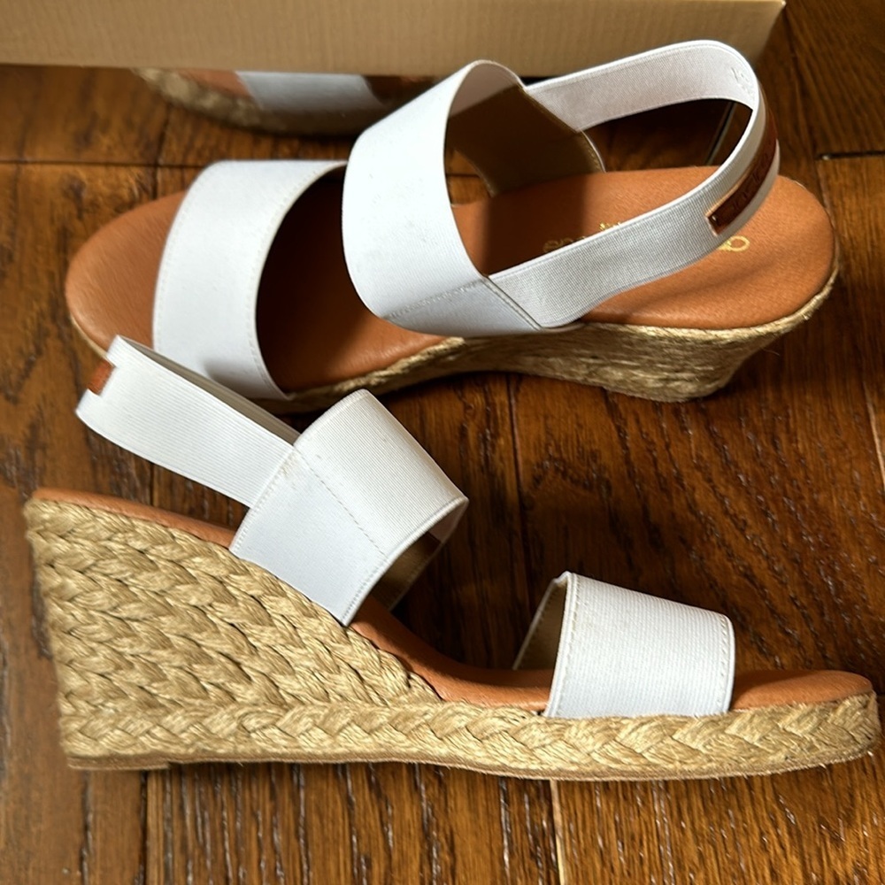 Andre Assous White Espadrille Wedge Sandals